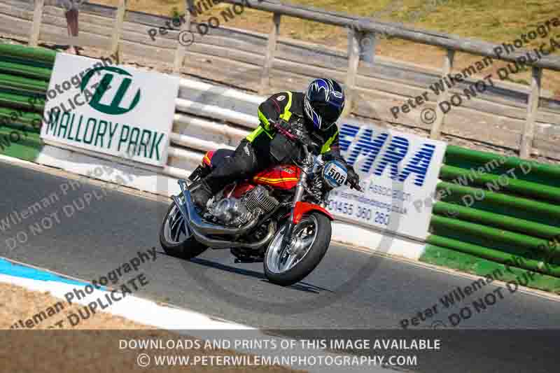 Vintage motorcycle club;eventdigitalimages;mallory park;mallory park trackday photographs;no limits trackdays;peter wileman photography;trackday digital images;trackday photos;vmcc festival 1000 bikes photographs